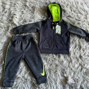 Two pics black and grey nike jogger set with zipper